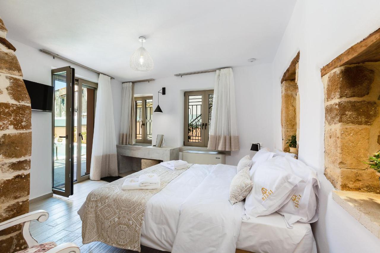 Sissi Boutique Villa Pigi  Bagian luar foto